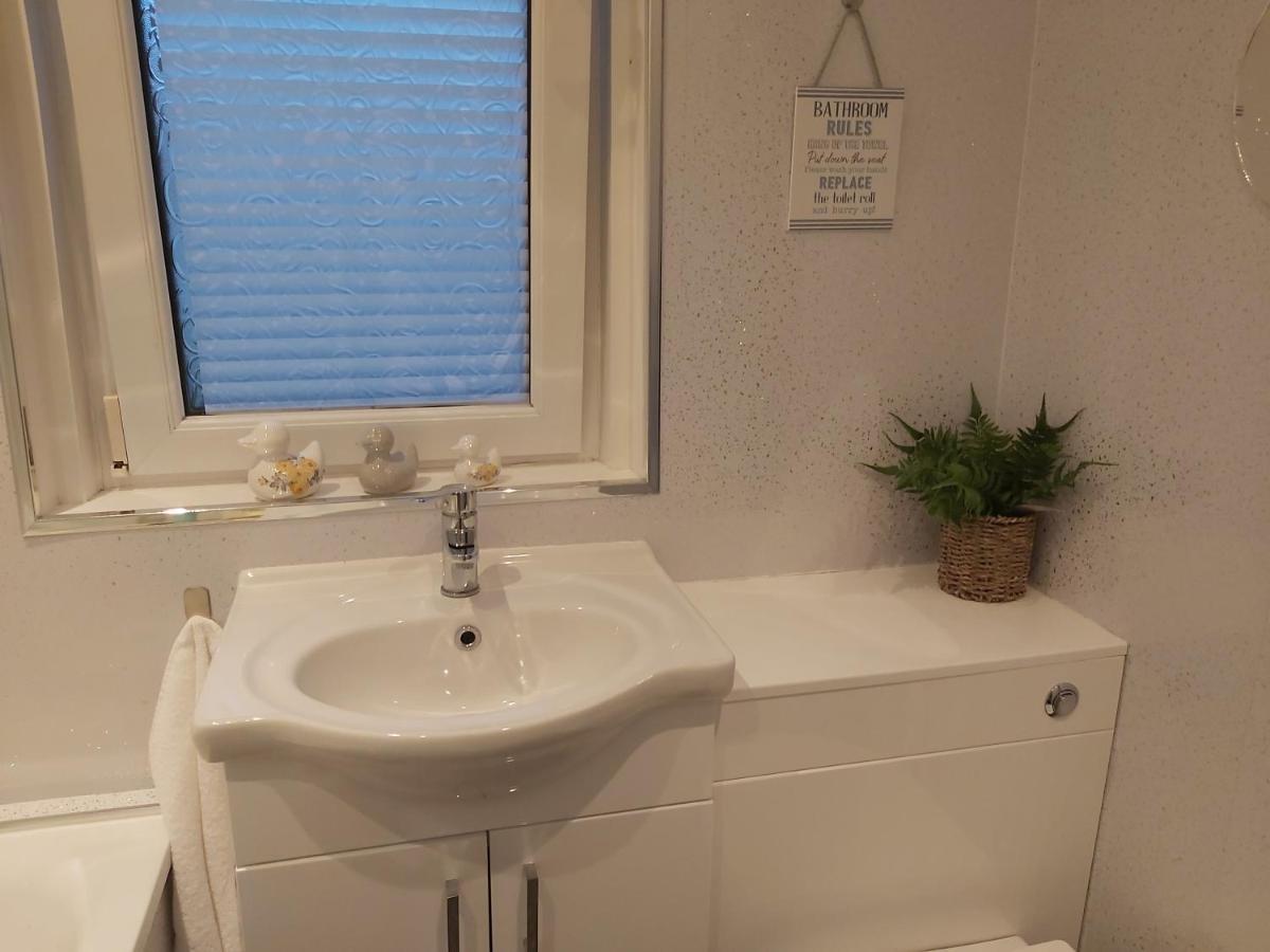Haig Apartments كيركالدي المظهر الخارجي الصورة